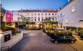Mandarin Oriental, Prague